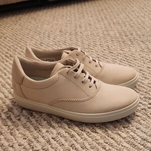 ECCO Anatomical Fit & Feel Sneakers Size 6